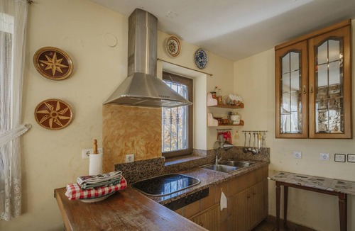 Santa Maria de Redondo House | 130 m² House ∙ 4 bedrooms ∙ 6 guests