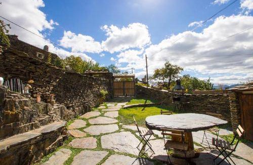 Majaelrayo Bed & Breakfast | 130 m² Bed and breakfast ∙ 4 bedrooms ∙ 8 guests