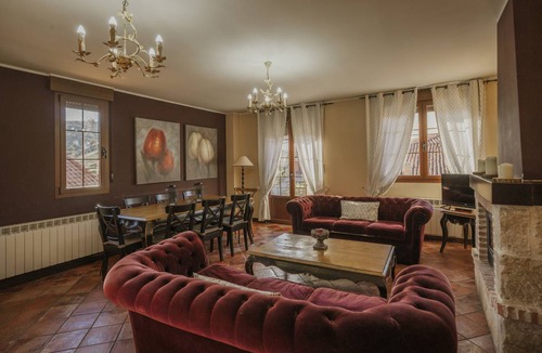 Hontoria del Pinar House | 130 m² House ∙ 4 bedrooms ∙ 20 guests