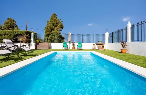Buen Paso House | 130 m² House ∙ 3 bedrooms ∙ 6 guests