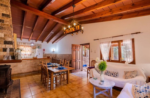 Escorca House | 130 m² House ∙ 3 bedrooms ∙ 6 guests