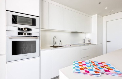 Fuengirola Apartment | 131 m² Apartment ∙ 3 bedrooms ∙ 6 guests
