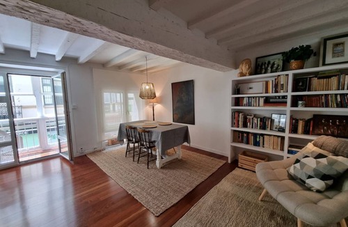 Santander City Centre Apartment | 131 m² Apartment ∙ 2 bedrooms ∙ 4 guests
