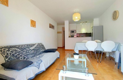 Empuriabrava Apartment | 135-Apartment confortable, 200m from the beach at 'Empuriabrava - free wifi