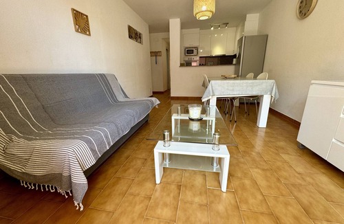 Empuriabrava Apartment | 135-Apartment confortable, 200m from the beach at 'Empuriabrava - free wifi