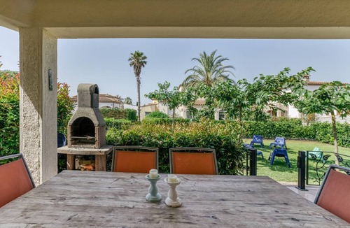 Torroella de Fluvia Villa | 140 m² Villa ∙ 3 bedrooms ∙ 8 guests