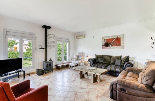 Torroella de Fluvia Villa | 140 m² Villa ∙ 3 bedrooms ∙ 8 guests