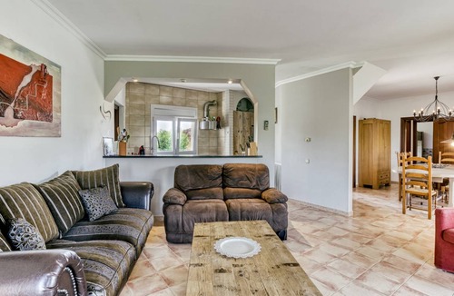 Torroella de Fluvia Villa | 140 m² Villa ∙ 3 bedrooms ∙ 8 guests