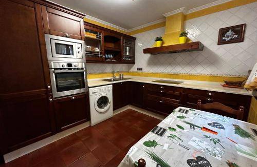 Cue House | 140 m² House ∙ 3 bedrooms ∙ 9 guests