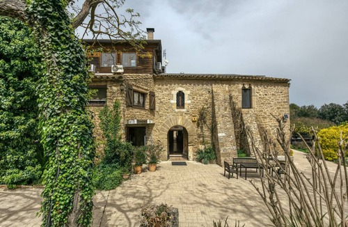Pujals dels Pagesos House | 1416 m² House ∙ 9 bedrooms ∙ 30 guests