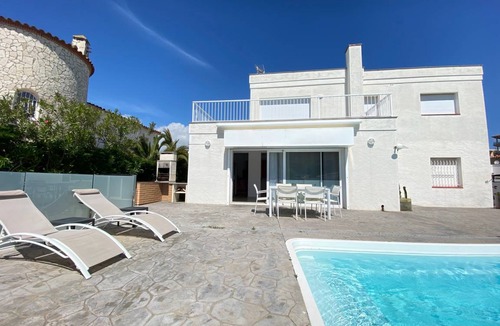 Santa Margarida Villa | 142 m² Villa ∙ 4 bedrooms ∙ 8 guests