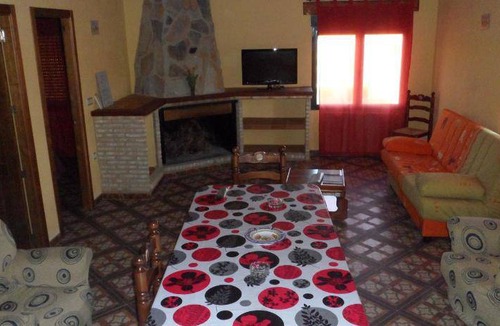 Alpera House | 150 m² House ∙ 5 bedrooms ∙ 12 guests