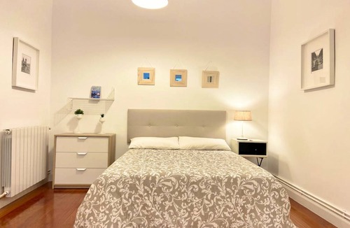 Bilbao City Centre Resort | 150 m² Private room ∙ 1 bedroom ∙ 1 guest