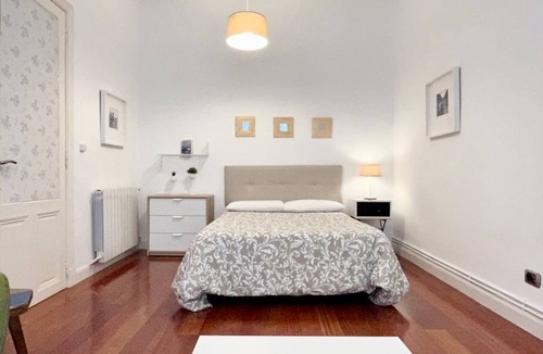 Bilbao City Centre Resort | 150 m² Private room ∙ 1 bedroom ∙ 1 guest