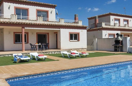 Les Tres Cales Villa | 150 m² Villa ∙ 4 bedrooms ∙ 8 guests