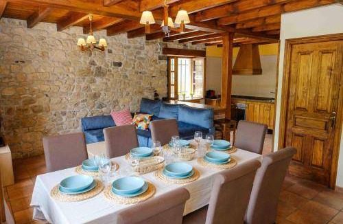 Mere House | 154 m² House ∙ 5 bedrooms ∙ 8 guests