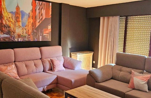 Jaen Apartment | 160 m² Apartment ∙ 4 bedrooms ∙ 10 guests
