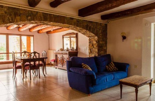 Castellbell I El Vilar House | 1600 m² House ∙ 7 bedrooms ∙ 24 guests