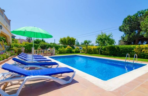 Lloret Blau Villa | 170 m² Villa ∙ 5 bedrooms ∙ 12 guests