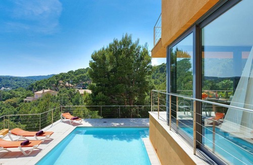 Tamariu House | 175 m² House ∙ 6 bedrooms ∙ 18 guests