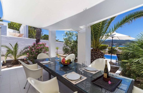 Cala Comte Villa | 180 m² Villa ∙ 4 bedrooms ∙ 8 guests