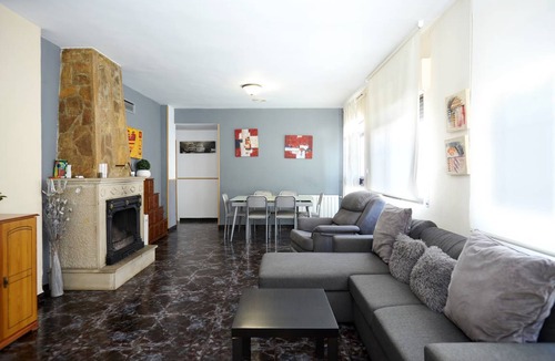 Jamilena House | 180 m² House ∙ 3 bedrooms ∙ 8 guests