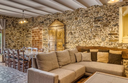 Garriguella House | 180 m² House ∙ 4 bedrooms ∙ 10 guests