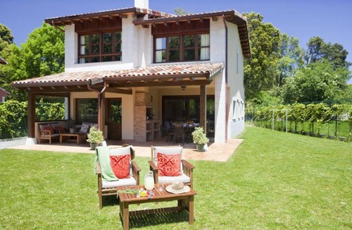 Poo House | 180 m² House ∙ 5 bedrooms ∙ 12 guests