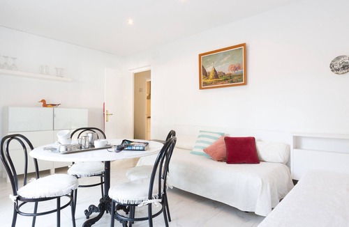Palafrugell Apartment | 1ANC 07 - Basic 1 bedroom apartment located very close to the beach of Llafranc