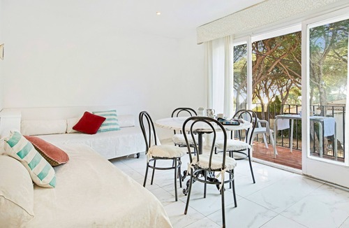 Palafrugell Apartment | 1ANC 07 - Basic 1 bedroom apartment located very close to the beach of Llafranc