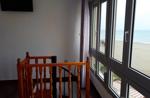 Roquetas de Mar Apartment | 1st LINE SEA VIEWS, WIFI, AC Air Conditioning, Swimming Pool
