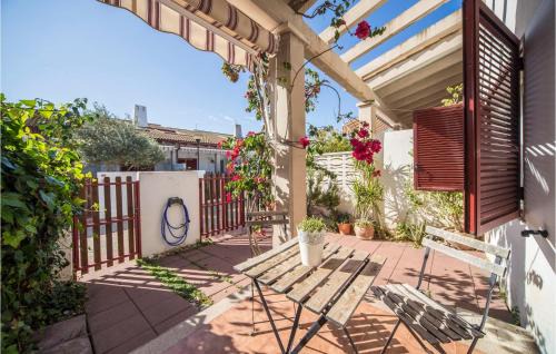 Playa de Almarda House | 2 Bedroom Beach Front Home In Sagunto