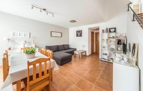 Playa de Almarda House | 2 Bedroom Beach Front Home In Sagunto