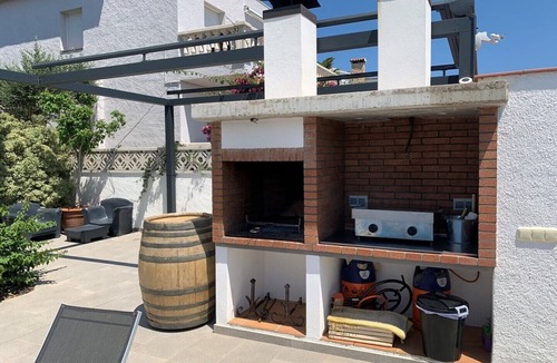 El Mas Fumats House | 2 bedrooms, privat-pool, internet, air conditioning , parking