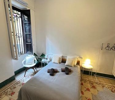 En Corts House | 2-Habitación con Baño privado 1 cama de matrimonio