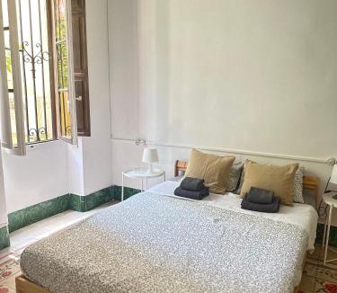 En Corts House | 2-Habitación con Baño privado 1 cama de matrimonio