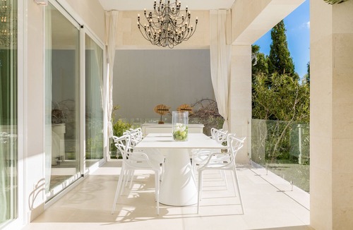 Cas Catala Villa | 2 livingrooms, 4 bedrooms (all with bathroom), 10 persons, spa and heated pool
