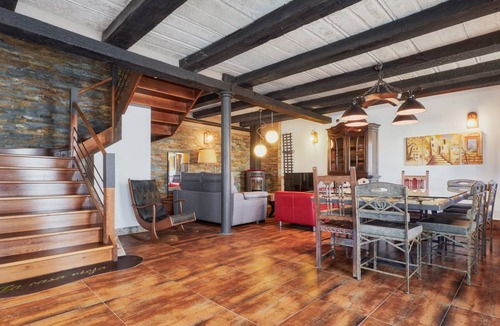 Valverde de la Virgen House | 200 m² House ∙ 5 bedrooms ∙ 16 guests