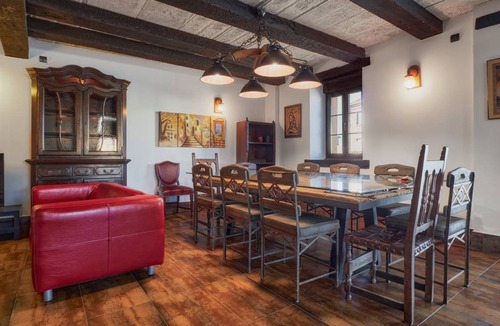 Valverde de la Virgen House | 200 m² House ∙ 5 bedrooms ∙ 16 guests