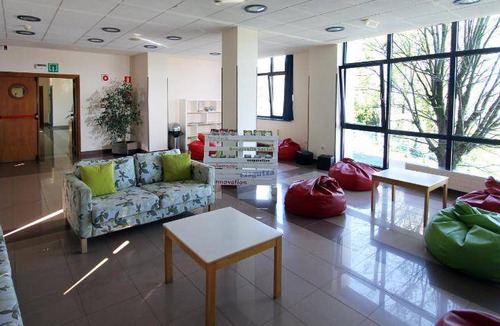 Basurto-Zorroza Hostel | 20 m² Hostel ∙ 127 guests