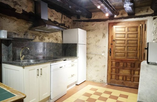 Mambrilla de Castrejon House | 200 m² House ∙ 6 bedrooms ∙ 13 guests