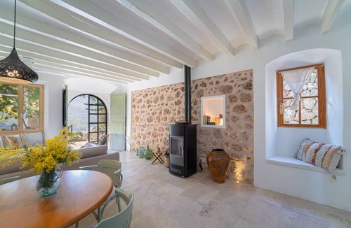 Fornalutx House | 200 m² House ∙ 3 bedrooms ∙ 4 guests