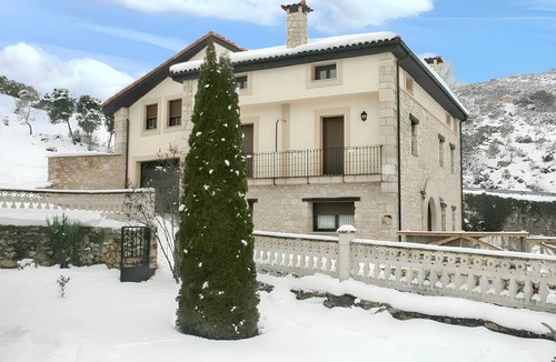 Quintana de Valdivielso House | 200 m² House ∙ 5 bedrooms ∙ 10 guests