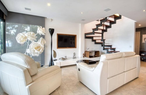 Sant Pol De Mar Villa | 200 m² Villa ∙ 4 bedrooms ∙ 8 guests