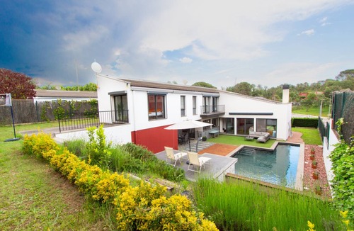 Sils Villa | 202 m² Villa ∙ 3 bedrooms ∙ 6 guests