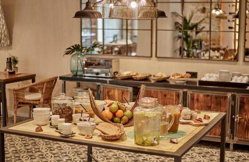 Mercat Hotel | 21 m² Hotel ∙ 127 guests