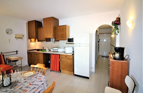 Roses Town Center Apartment | 2190 LAS MURALLAS 1-1, VERY WELL LOCATED, CLOSE TO SHOPS AND THE BEACH, CIUDADELA DE ROSES AREA.