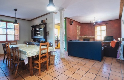 Matallana de Torio House | 220 m² House ∙ 5 bedrooms ∙ 10 guests