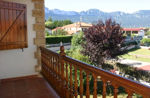 Villasana de Mena House | 220 m² House ∙ 4 bedrooms ∙ 8 guests