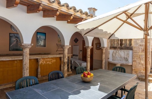 Llanca Villa | 220 m² Villa ∙ 5 bedrooms ∙ 10 guests